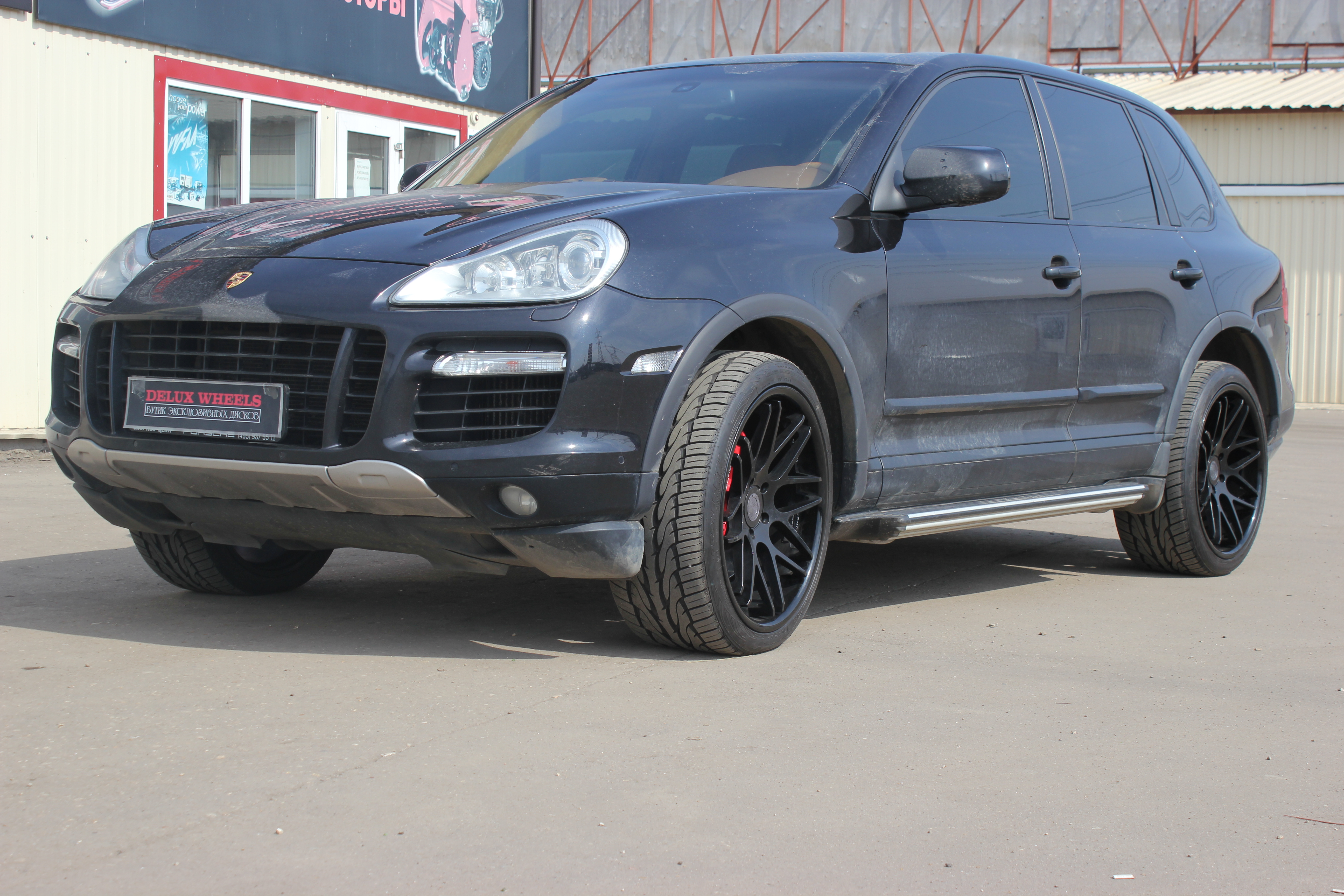 Vertini Magic Black 22X10,5 on Porsche Cayenne Turbo